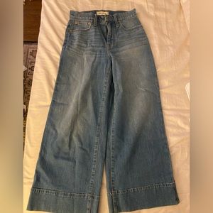 Madewell Wide Leg Crop Jeans (size 25)